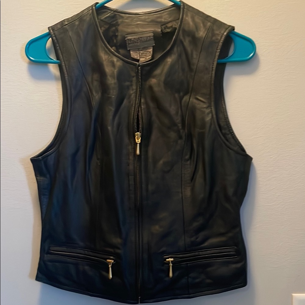 Sleek Black Leather Vest NWOT - Picture 5 of 6